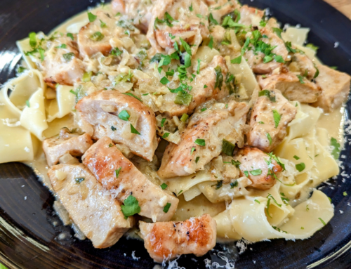 Grilled Turkey Pasta Delight: Creamy Garlic and Parmesan Infused Recipe”
